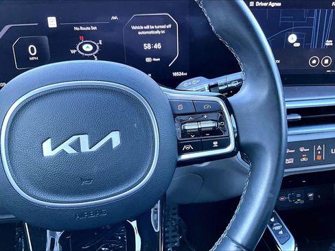 Used 2024 Kia Sorento SX FWD image 25