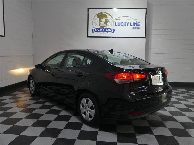 Used 2017 Kia Forte LX FWD image 11