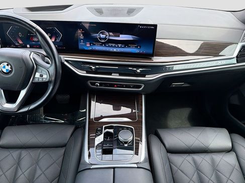 Used 2025 BMW X5 xDrive40i w/ Climate Comfort Package image 19