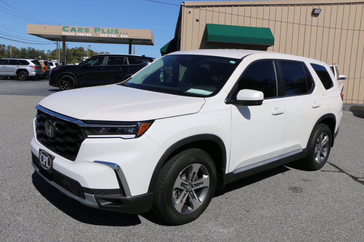Used 2025 Honda Pilot EX-L image 1