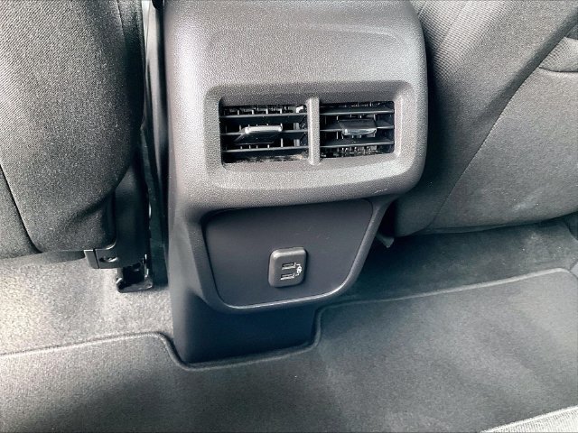 Used 2024 Chevrolet Equinox LT FWD image 28