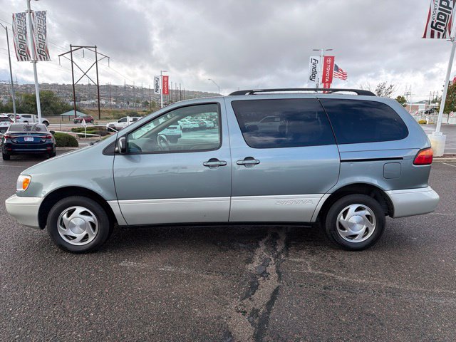 Used 1998 Toyota Sienna FWD image 6