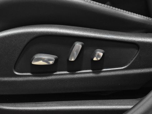 Used 2021 Cadillac XT5 Premium Luxury w/ LPO, Floor Liner Package image 3