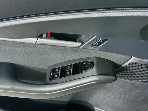 Used 2021 MAZDA CX-30 FWD 2.5 S image 23