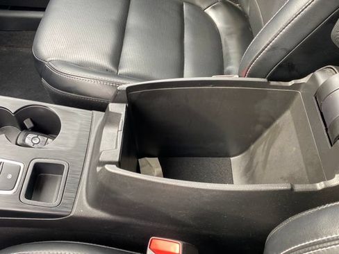 Used 2023 Ford Escape Platinum AWD/4WD image 14