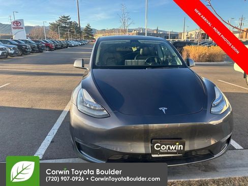 Used 2021 Tesla Model Y Long Range image 2
