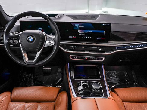 Used 2024 BMW X5 sDrive40i w/ Parking Assistance Package image 12