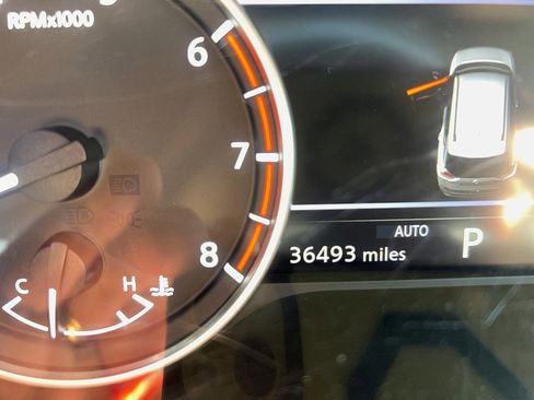 Used 2022 Nissan Rogue SV w/ SV Premium Package image 14