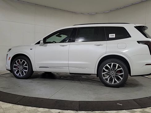 New 2025 Cadillac XT6 Sport image 5
