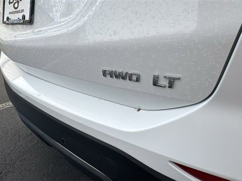 Used 2024 Chevrolet Equinox LT image 33