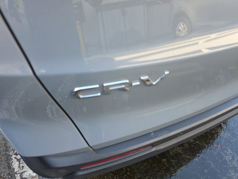 Used 2023 Honda CR-V EX-L image 7