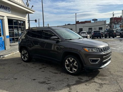 Used 2019 Jeep Compass Limited w/ Safety & Security Group image 9