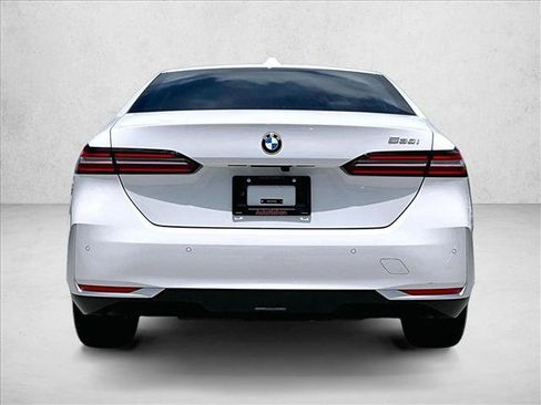 Used 2026 BMW 530i RWD image 4