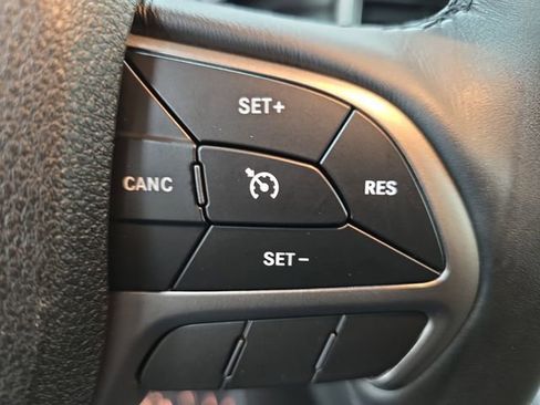 Used 2018 Jeep Grand Cherokee Limited w/ Trailer Tow Group IV image 19