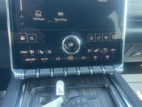 Used 2026 GMC Sierra EV Denali AWD/4WD image 30