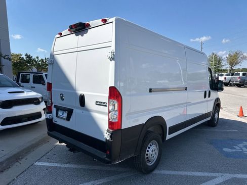 New 2026 RAM ProMaster 2500 w/ Convenience Group image 28