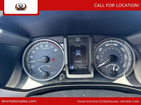 Used 2017 Toyota Tacoma TRD Off-Road AWD/4WD image 22