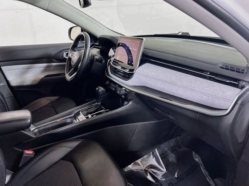 Used 2022 Jeep Compass Latitude w/ Convenience Group image 27