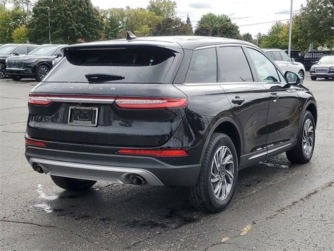 Used 2023 Lincoln Corsair AWD w/ Equipment Group 101A image 7