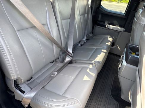 Used 2018 Ford F150 Lariat w/ Equipment Group 501A Mid image 6