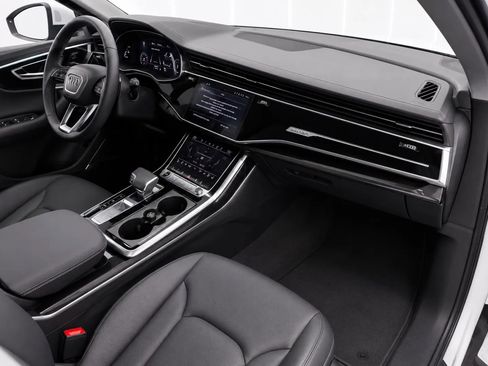 Used 2023 Audi Q7 3.0T Prestige AWD/4WD image 19