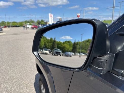 Certified 2023 Toyota Tacoma Limited AWD/4WD image 7