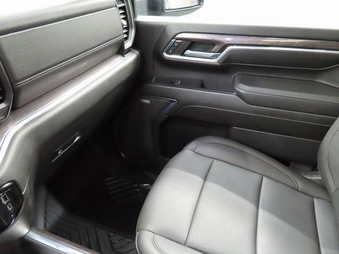 Used 2024 Chevrolet Silverado 2500 LTZ w/ LTZ Plus Package image 30