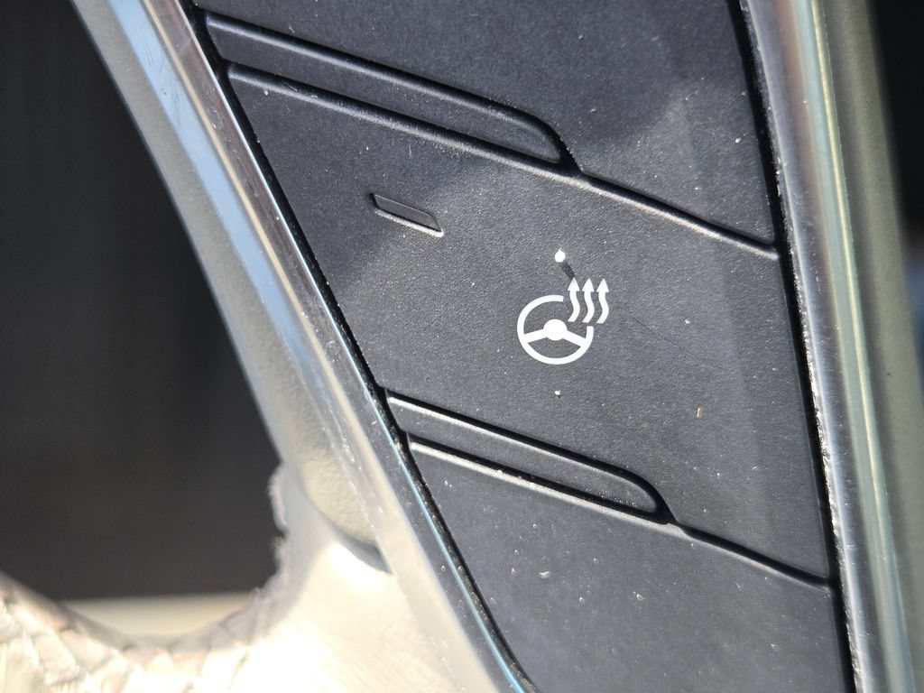 Used 2017 Cadillac XT5 Luxury FWD image 19