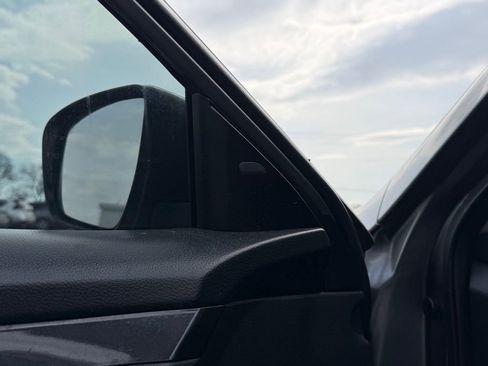 Used 2020 Nissan Rogue SV image 14