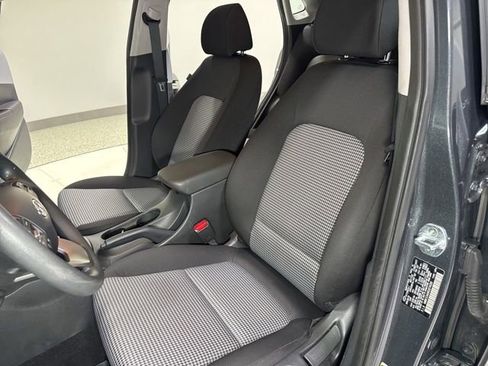 Used 2019 Hyundai Kona SE AWD/4WD image 12