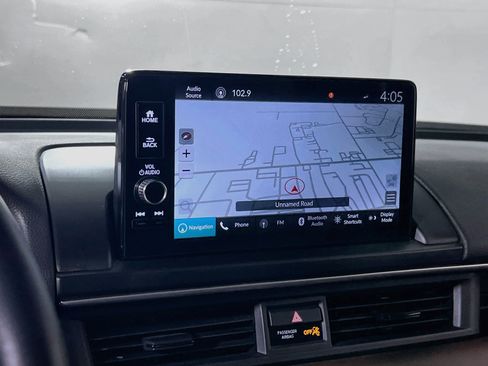 Used 2025 Honda Pilot Elite image 13