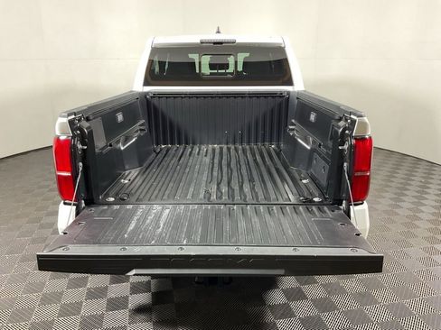 Used 2024 Toyota Tacoma TRD Sport w/ TRD Sport Upgrade Package image 16