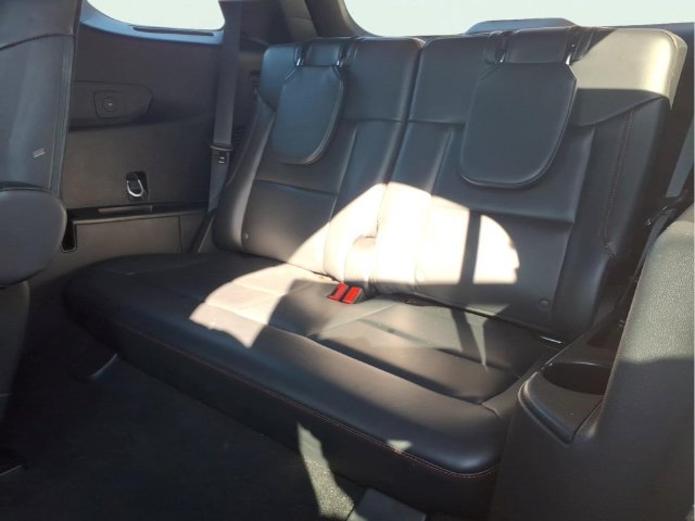 Used 2025 Ford Explorer ST-Line AWD/4WD image 23