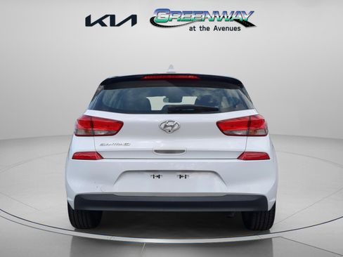 Used 2018 Hyundai Elantra GT w/ Style Package 02 image 5