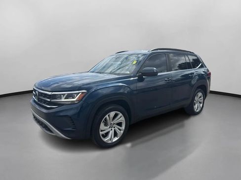 Used 2022 Volkswagen Atlas SE image 2