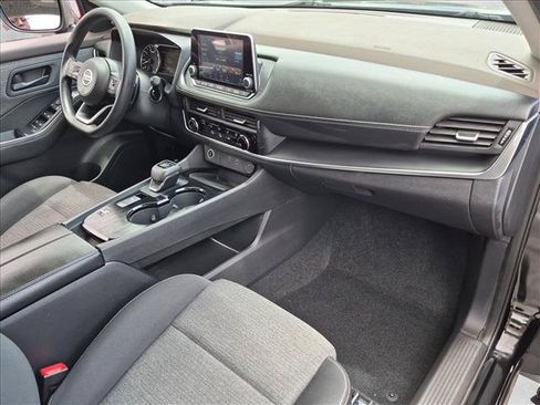 Used 2021 Nissan Rogue S FWD image 21