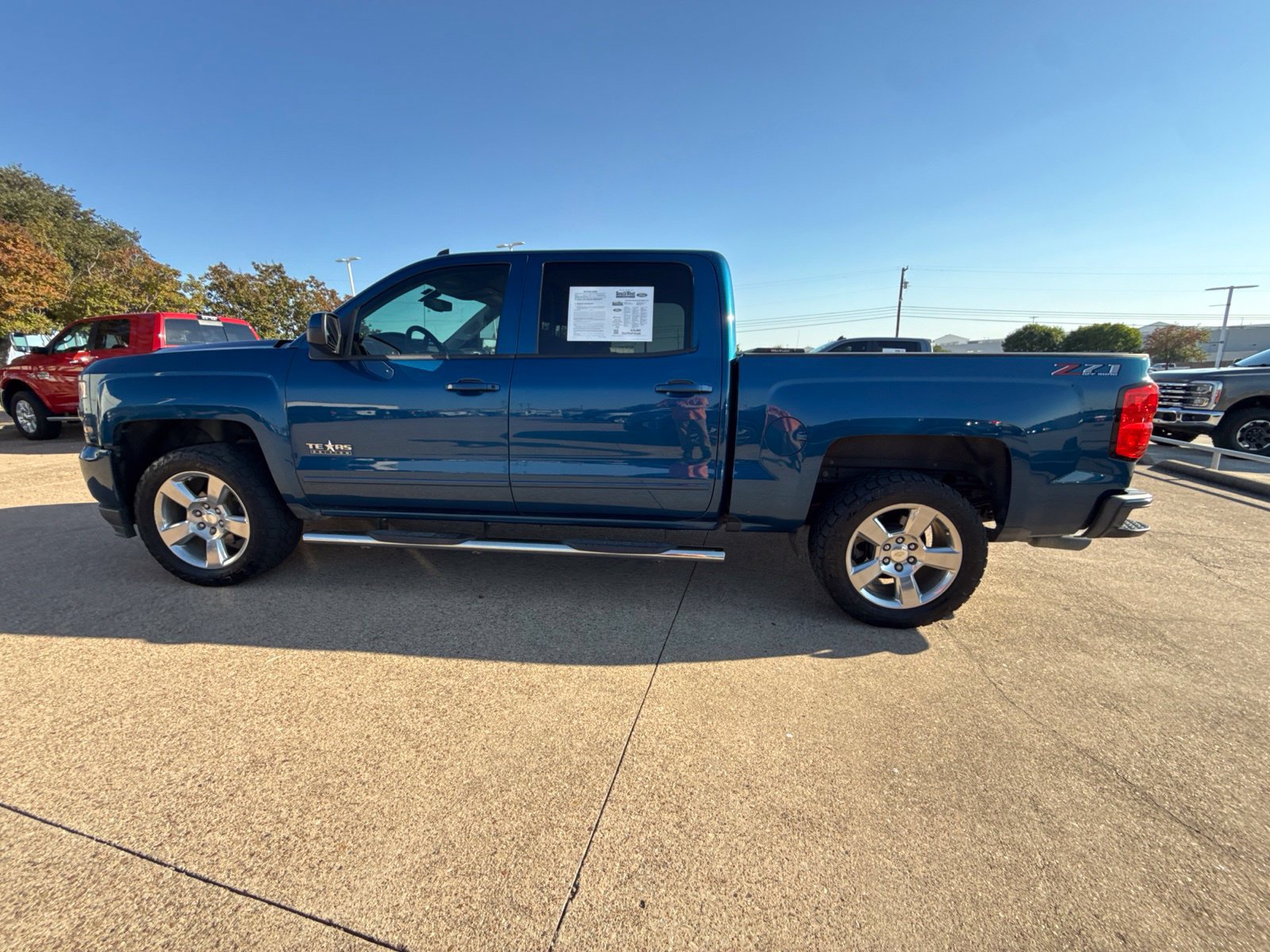 Used 2018 Chevrolet Silverado 1500 LT w/ Texas Edition AWD/4WD image 4