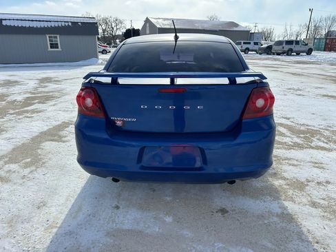 Used 2014 Dodge Avenger SE image 3