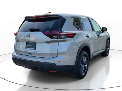 Certified 2025 Nissan Rogue S FWD image 7