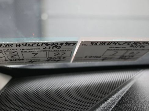 Used 2023 Kia Sorento EX FWD image 4