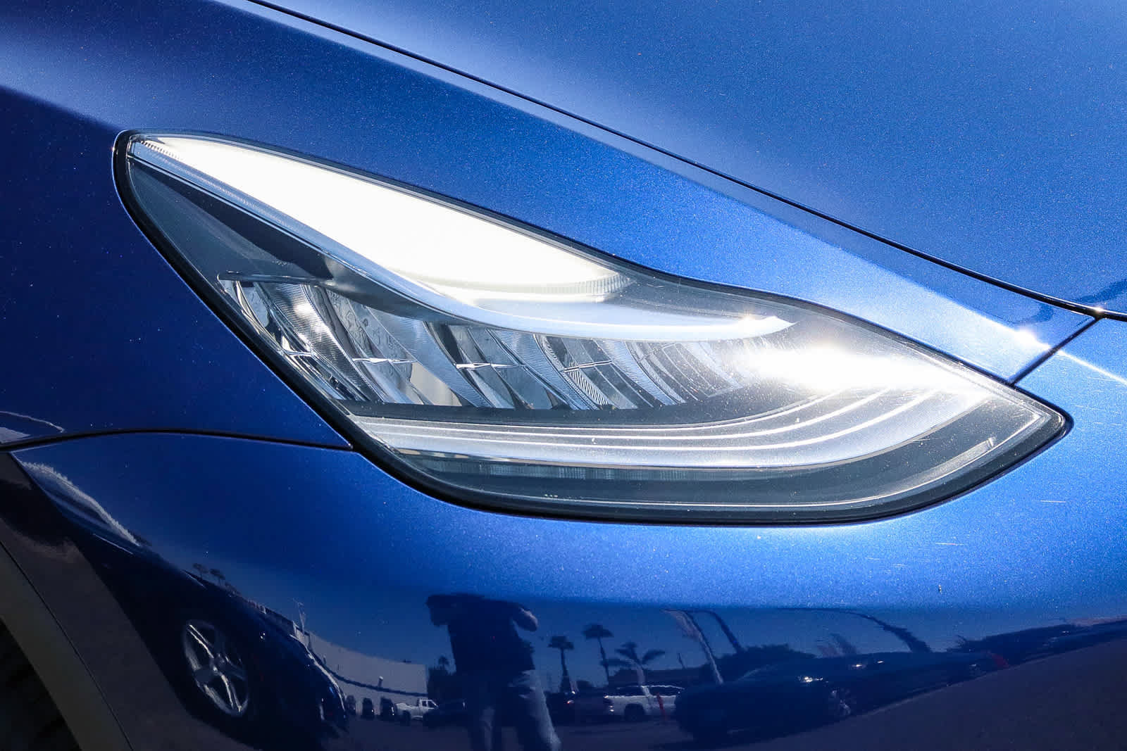Used 2022 Tesla Model Y Long Range AWD/4WD image 4