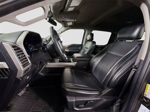 Used 2017 Ford F350 Lariat w/ Chrome Package image 15