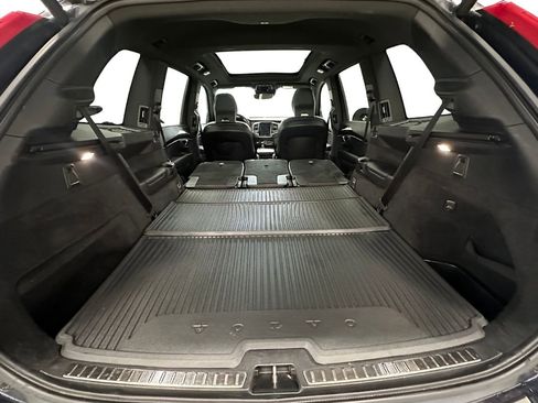 Used 2019 Volvo XC90 T6 Momentum w/ Protection Package Premier image 13