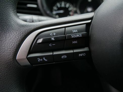 Used 2024 MAZDA MAZDA3 s FWD image 17