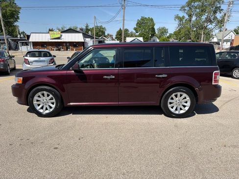 Used 2011 Ford Flex SEL w/ Rapid Spec Order Code FWD image 5