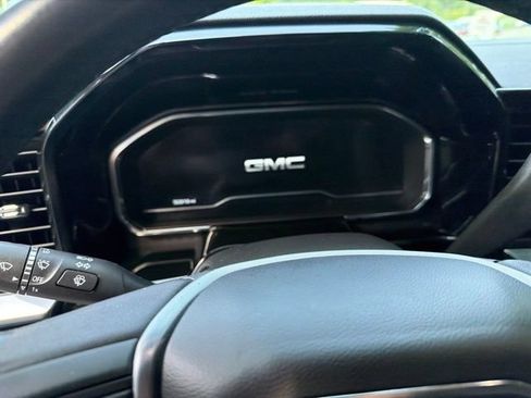 Used 2022 GMC Sierra 1500 Elevation AWD/4WD image 13