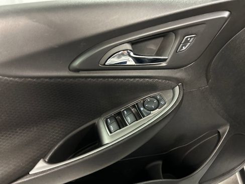 Used 2024 Chevrolet Malibu LT image 14