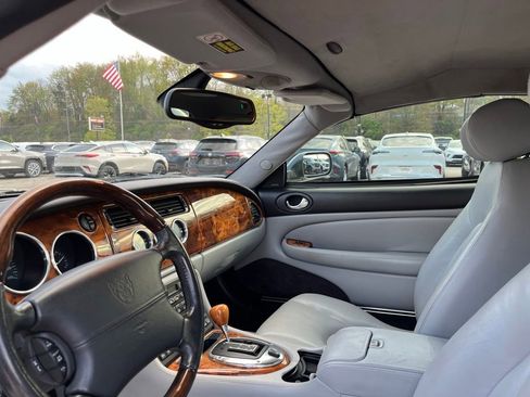 Used 2004 Jaguar XK8 Convertible RWD image 14