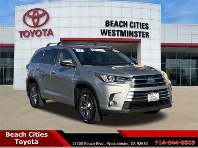 Used 2017 Toyota Highlander Limited Platinum
