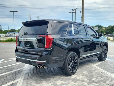 Used 2021 GMC Yukon Denali w/ Denali Premium Package AWD/4WD image 5